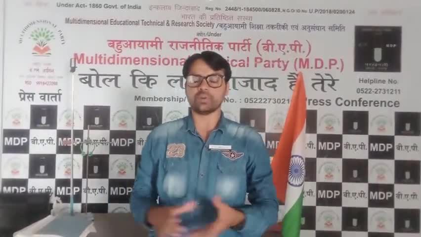 भारत की लड़की #विश्वसुंदरी बनी मतलब #कॉस्मेटिक बिकेगा मेला लगा मतलब #कंडोम_महंगे
नेता मरा #अस्पताल का नाम बदला #राजनिति