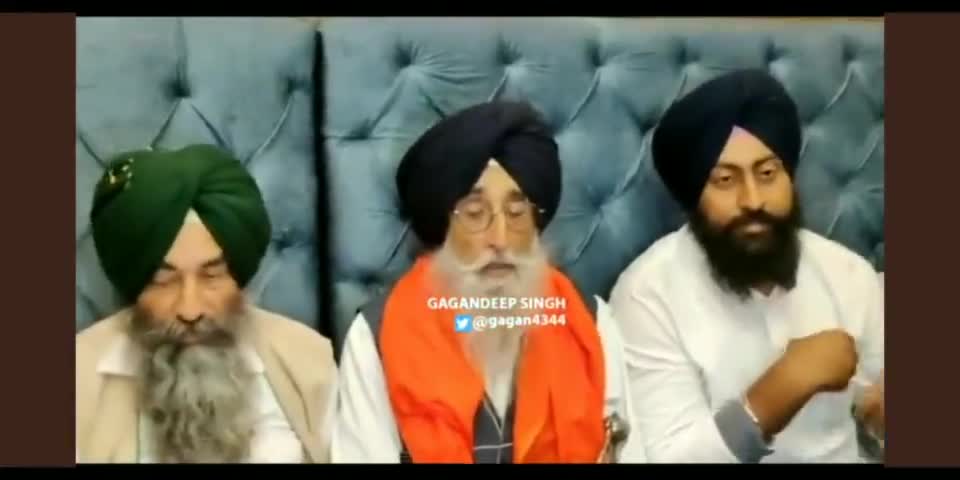 ये #भैचो🤨संगरूर का #सांसद_सिमरनजीत_सिंह_मान है #भगत_सिंह को आतंकी बता रहा