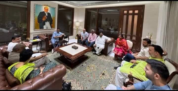 #PAC की बैठक में #राष्ट्रपति चुनाव में Aam #Aadmi Party ने #यशवंत_सिन्हा जी को समर्थन देना का फ़ैसला लिया।