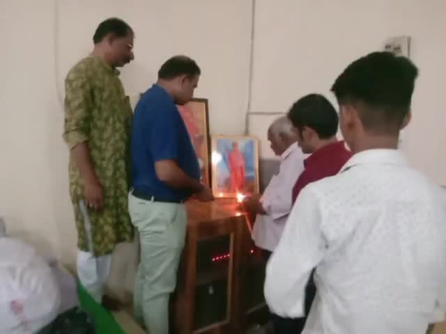 चरखारी: अखिल भारतीय विद्यार्थी परिषद की स्थापना दिवस के अवसर पर #कवि_सम्मेलन आयोजित किया कवियों ने श्रोताओं का मन मोह लिया एबीवीपी चरखारी नगर के कार्यकर्ताओ ने कार्यक्रम के माध्यम से लोगो के बीच विधार्थी परिषद की पहचान बनाई