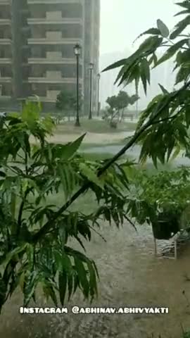 बारिश.. | अभिनव

#delhirains