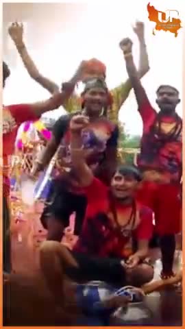 उत्तर प्रदेश में अब दंगे नही होते, बल्कि शानदार कांवड़ यात्रा निकलती है 
#कावड़_यात्रा
#योगी 
#उत्तरप्रदेश