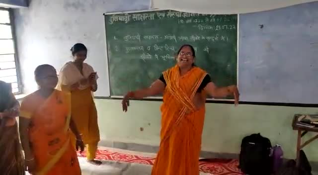 ब्लॉक संदर्भ केंद्र #समसा मांडलगढ़ में बुनियादी साक्षरता एवं  संख्या  ज्ञान का दिया जा रहा है प्रशिक्षण । #मांडलगढ़