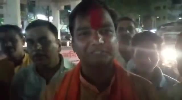#एकता चौक पर भाजपा जिलाध्यक्ष मनोज जायसवाल के साथ भाजपा कार्यकर्त्ताओं ने राष्ट्रपति द्रोपदी मुर्मू को दीप जला बधाई दिए