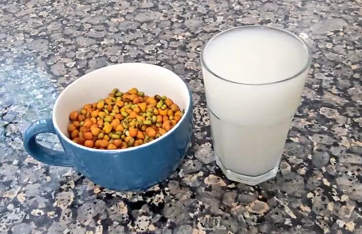 आज का मेरा नास्ता...माड़,चना,मूंग।🙂

आप ने नाश्ते में क्या खाया?? 

#Helth #fridaymorning https://t.co/yRv7QVxr8x