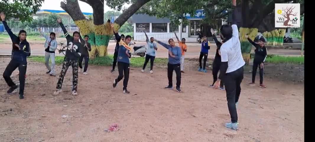 free self defence classes
New technology, new techniques, new equipments, advanced training we_stand_for_all #chhindwara #womanempowerment  #youth #wsfa #self_defence