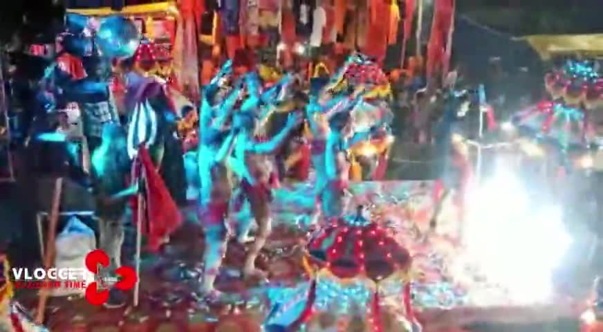 #Ambikapur शनिवार की रात कावरियो का सैलाब  लाखो लोगो ने लिया भाग 
निकली बोल बम की रैली 
#Bolbam #newstatech CG#Report