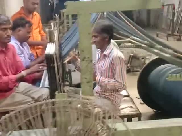 भीलवाड़ा: मेहनती आदमी काम करते हुए#कपड़ा फैक्ट्री
मैं छुट्टी से काम करते हुए करना पड़ेगा