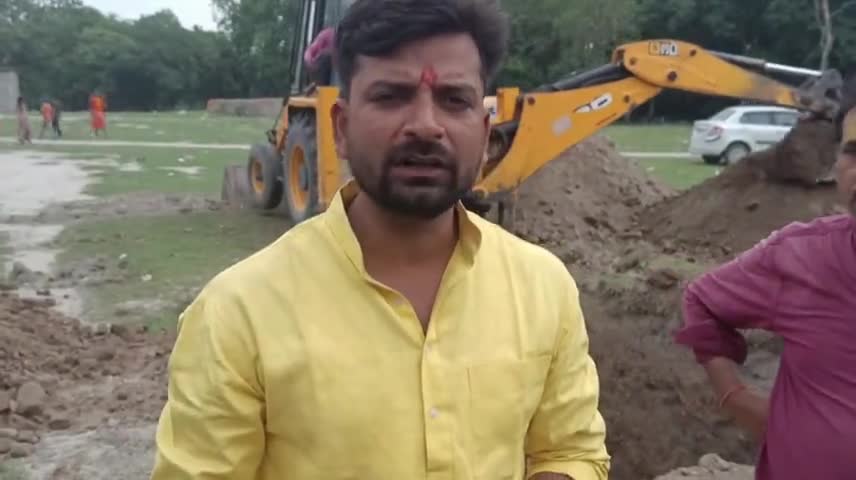 #पिपरा क्षेत्र के #सीताकुंड धाम पर 151 फिट ऊंची #श्री_सीताराम_ध्वज के #स्थापना_कार्य_शुरू कर दिया गया है।
