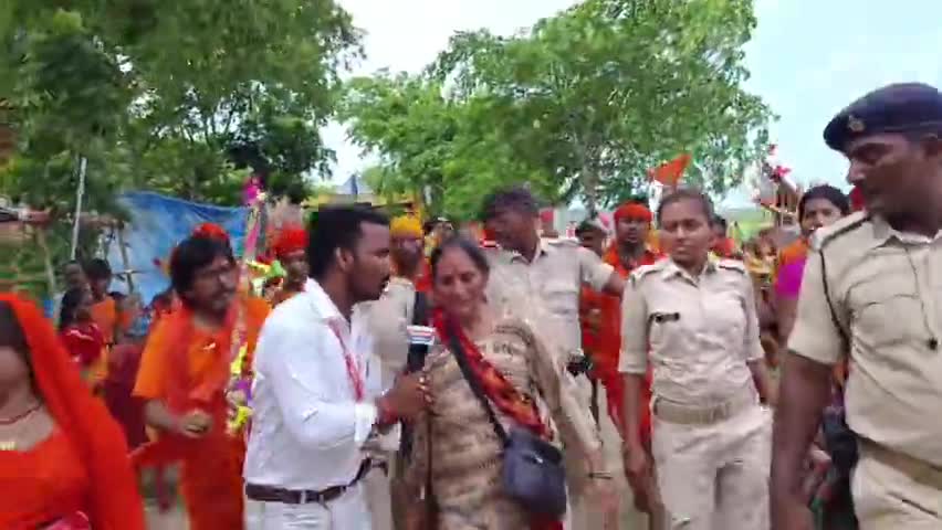 कृष्णा बम निकल पड़ी बाबा धाम की ओर#indiasachtaknews