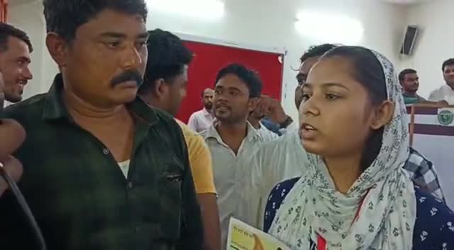 मेडल ,ट्रॉफी और सम्मान पत्र पाकर खिले मेधावी छात्र / छात्राओं के चेहरे-#शाह_अल्वी_सेना #समाचार_राइट #मुनीष_अल्वी #यूथ