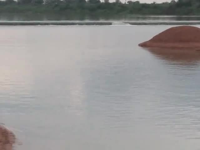 भारी बारिश के चलते सिंध नदी उफान पर
#कुलैथ #सिंध