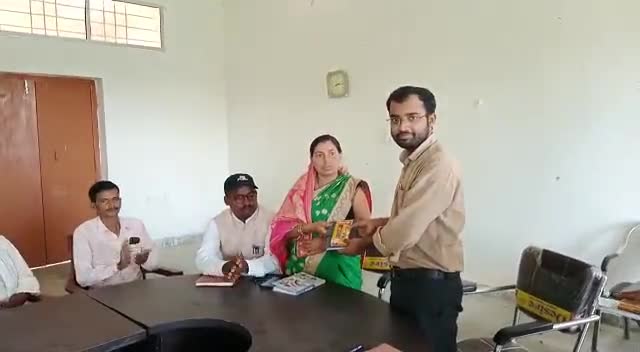 #प्रमुख के साथ #चन्दन कुमार ठाकुर एवं सभी #BDC को #BDO जयपाल महतो ने सम्मानित किया। #Live