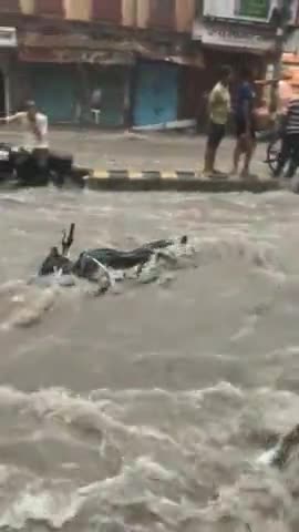 जोधपुर: जोधपुर में भयंकर बरसात 💦💦💦💦
#publicpostlive लिक#pubgguru लिक@#cm  #publicn24 #pubilcnews #aajtaknews #jodhpurnews