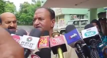 क्या चंद्रभान सिह ने फिर दोहराया इतिहास ?
आखिर क्यों निरस्त हुआ पर्चा 
जनता कर रही तरह तरह की चर्चा
#panchayatchunav