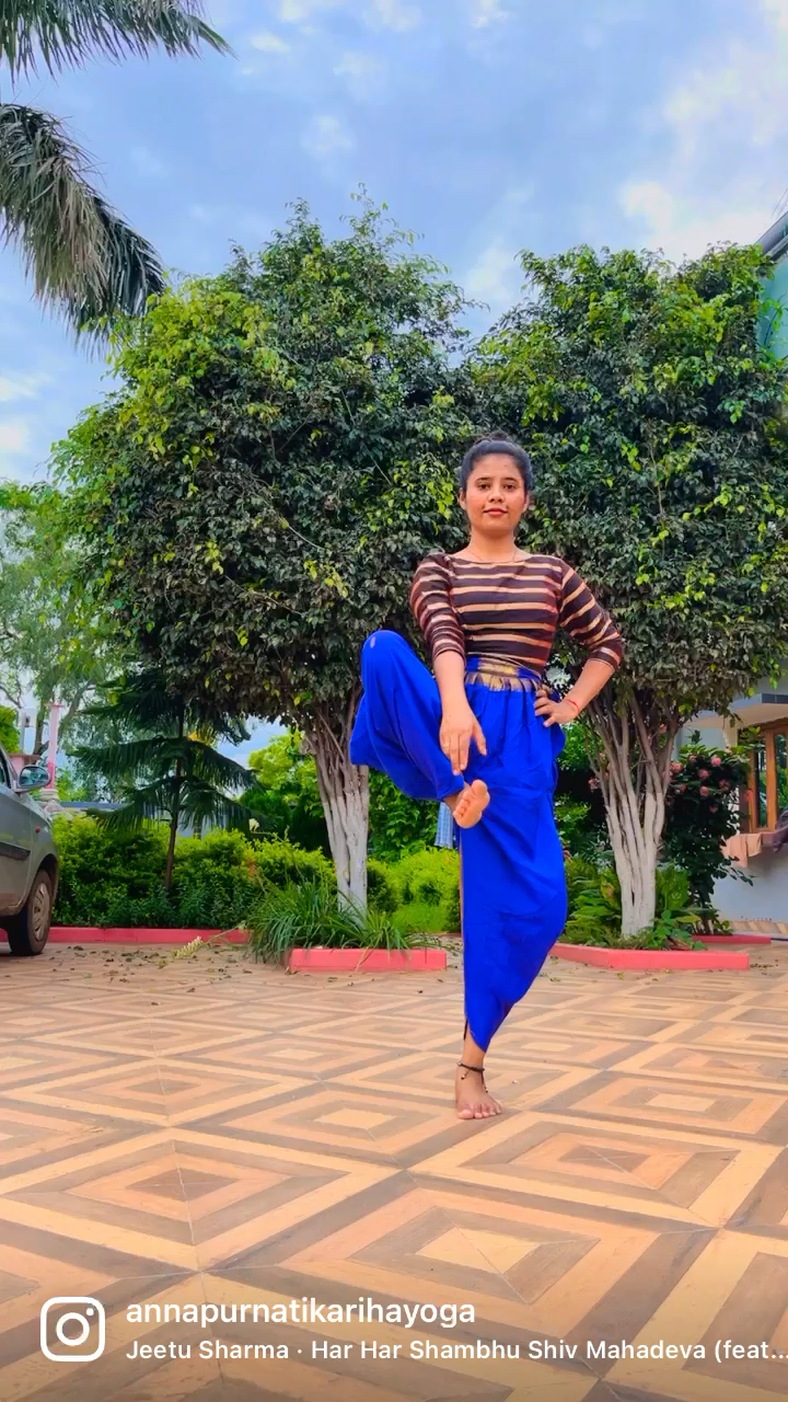 Har har shambhu 🙏🥰🥰💐🕉🕉

#yoga #raipur #chhattisgarhlatest #yogaday