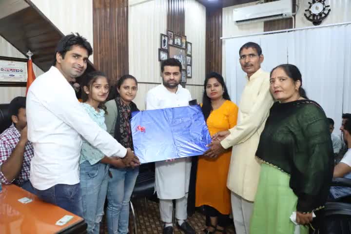 #Gourav_mittal_padla 
#Gourav_mittal_padla