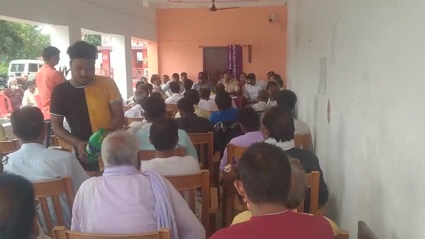 उचकागांव: #01/08/2022#को_उंचकागाव_थाना_पर_बैठक_हुआ_जिसमें_मुहर्रम_और_महावीरी_आखड़ा_में_हरकेस्टा_और_dj_नहीं_बजाना_है_फैसला_हुआ_