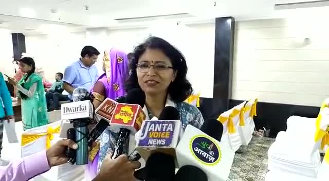 द्वारका: नवनिधि चैरिटेबल ट्रस्ट व नारायाणा फाउंडेशन ने सैंकडो उतीर्ण विद्यार्थियों का किया सम्मान ।#bjpindia #topper