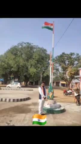 TRICOLOUR IS ABOVE EVERYTHING…… 🇮🇳 

#AazadiKaAmritMahotsav
#75thIndependenceDay #HarGharTiranga #Tiranga