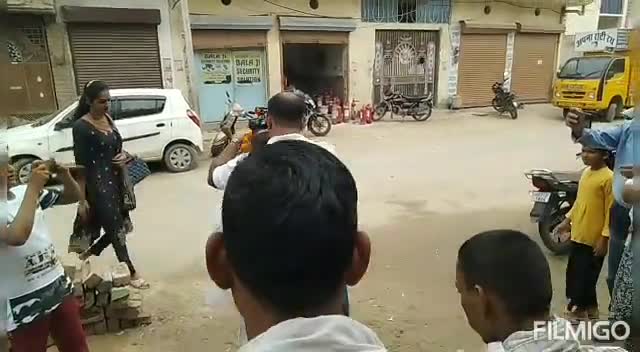 जींद: इंसानियत की मिशाल किन्नर रिमझिम महंत ने 25 बच्चों को शैक्षणिक रूप से गोद लिया #मेरा हाथ जरूरतमंद के साथ #अपनारोटीरथ ।