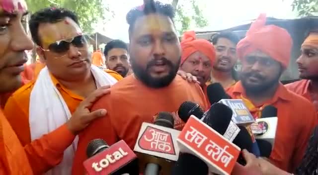 दिल्ली कैंटोनमेंट: गौरी गऊ सेवा संस्था और समस्त हिन्दू समाज ने - श्री राम, तिरंगा यात्रा का आयोजन किया गया।
#shriram #jaishriram #rambhakt