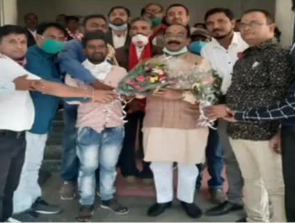 अरुण साव बने छत्तीसगढ़ भाजपा के नये अध्यक्ष, बिलासपुर से भाजपा सांसद है अरुण साव।
#vmcg #राजनीति #chhattisagarh