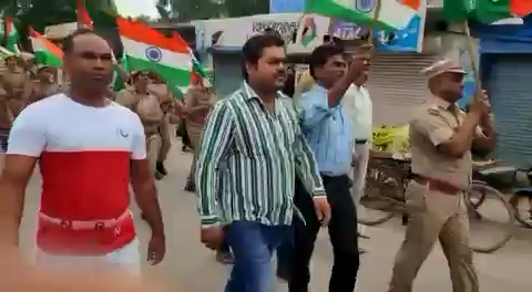 ज़िला जेल एटा में जेल के सभी अधिकारीयों व जेल वार्डरो ने निकली तिरंगा यात्रा #एटा #jailpolice #tiranga #tirangasankalpyatra #etah #etahnews