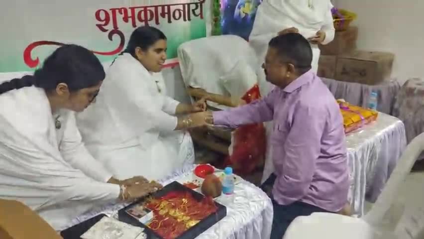 प्रजापिता ब्रह्मकुमारीज ईश्वरीय विश्वविद्यालय सद्भाना भवन जपला में ब्रह्मकुमारीज बहनों से रक्षा सूत्र बंधवाने का सौभाग्य प्राप्त हुआ।
#हुसैनाबाद