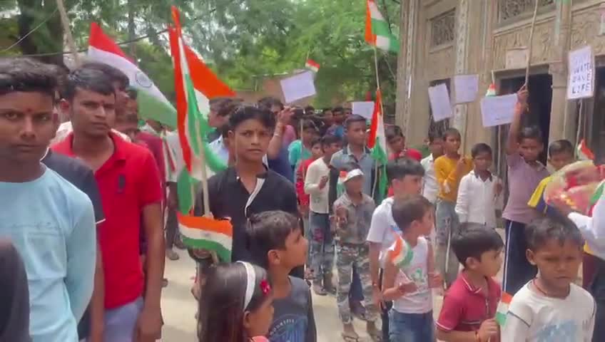 🇮🇳#आजादी के अमृत महोत्सव के तहत आज🇮🇳 कृपेकापुरा #गोरमी में #ओबीसीमहासभा की टीम द्वारा तिरंगा 🇮🇳 यात्रा का आयोजन  स्कूल के छात्र-छात्राओ व गॉव के युबाओं द्वारा हर्षोल्लास के साथ किया गया🇮🇳
#आजादीकाअमृतमहोत्सव 
#तिरंगायात्रा
