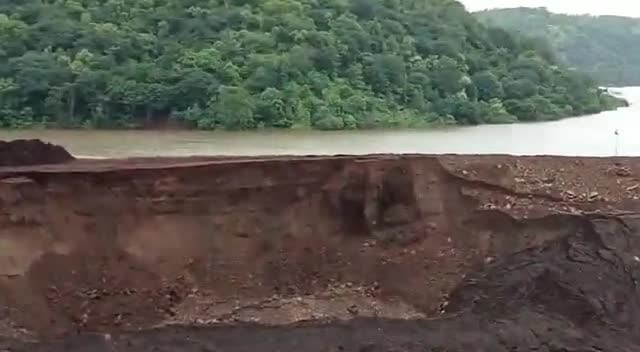 इंदौर: #धार में डेम फूटने को लेकर रेड अलर्ट National Highway bhi band@