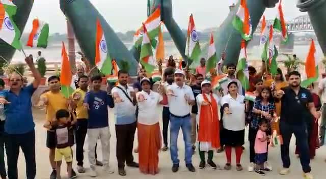 नमो घाट पर जब लहराया तिरंगा

#जय_हिन्द