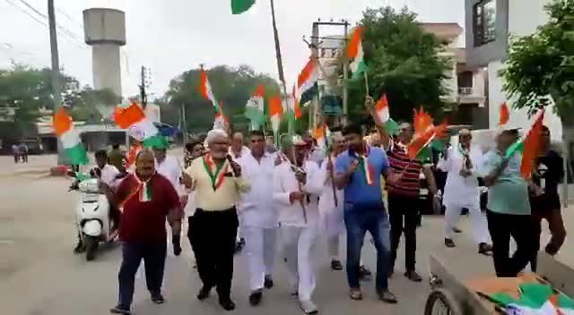 आज सेक्टर 15 A की RWA (नार्थ विंग) द्वारा आयोजित तिरंगा पद यात्रा में हिस्सा लिया । इस यात्रा के माध्यम से सभी सेक्टर वासियों को हर घर तिरंगा अभियान के लिए जागरूक किया गया। RWA के सभी पदाधिकारियों को ढेरों शुभकामनाएं

#jannayakjantaparty