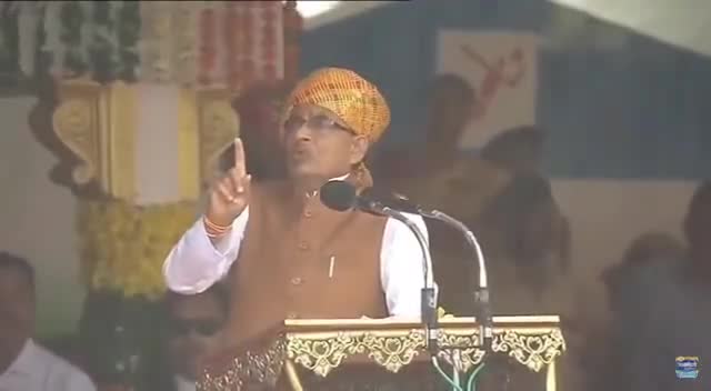 'मुख्यमंत्री आवासीय भू-अधिकार योजना'अंतर्गत गांव में चिन्हित परिवार को जमीन का टुकड़ा उपलब्ध कराया जाएगा #स्वतंत्रतादिवस