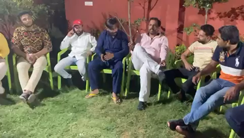 15अगस्त की रात को सब दोस्त मिलकर पार्टीकरते हूँ :-kashif ali big boss
 #kashifalibigboss #