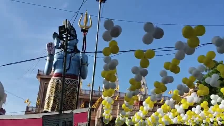 जन्माष्टमी के अवसर पर पंचवटी मंदिर को भव्य तरीके से सजाया गया//
#palwal #shrikrishna