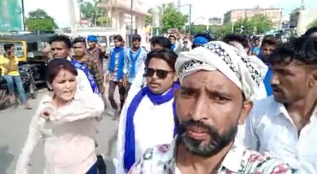 #जालोर जिला मुख्यालय से नेशनल हाईवे जाम करने के लिये कुच करते हुए #सोनिया_जोया
