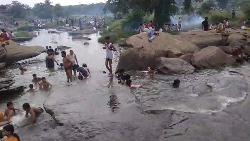 #खरंजा #फॉल में #आज #जन #सेलाबी का उमड़ा हुजूम #मिर्ज़ापुर