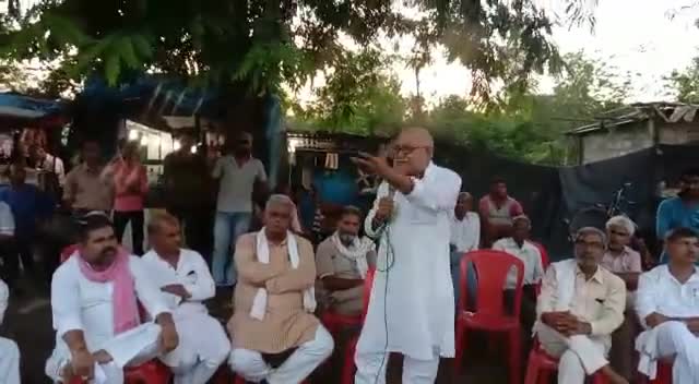 #रीवा जिले में #महगाई के खिलाफ आन्दोलन की शुरुआत #सेमरिया विधानसभा से कांग्रेस जिलाध्यक्ष त्रियुगी नारायण शुक्लजी ने की।