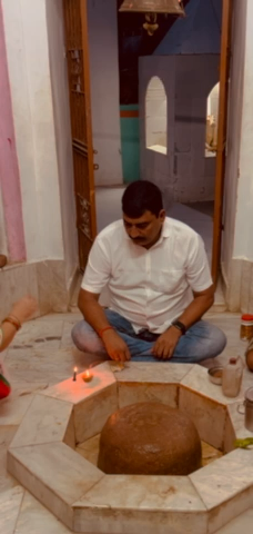 बाबा भोलेनाथ का दर्शन पूजन करते हुए
#ॐ_नमः_शिवाय
#harharmahadev