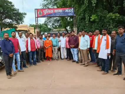 भाजपा मण्डल ने मुख्यमंत्री के नाम सौपा ज्ञापन।
#गंडई #cmochhattisgarh #राजनीती