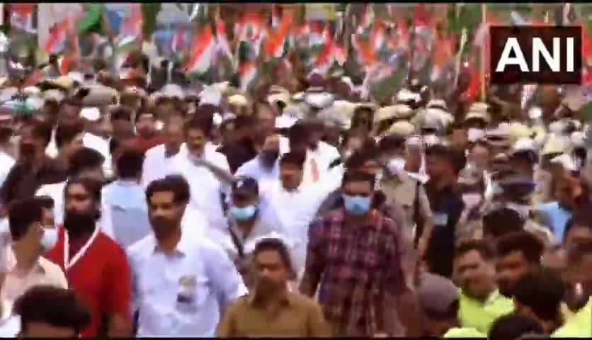 Nafrat Chhoro, Bharat Jodo paidal Yatra with Shiri. Rahul  Gandhi and Congress party.
#rahulgandhiji #congresss