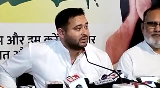 पटना ग्रामीण: Tejashwi Yadav on Rojgar
#patna #tejashwiyadav #tejashwi #tejaswiyadav #rjd4bihar #patnanews #viralsachnews #biharcm