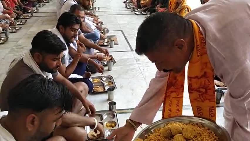 #धन बढ़ता है #धर्म कर्म करने से बुरे #कर्म करने से #लक्ष्मी रुष्ट हो जाती है