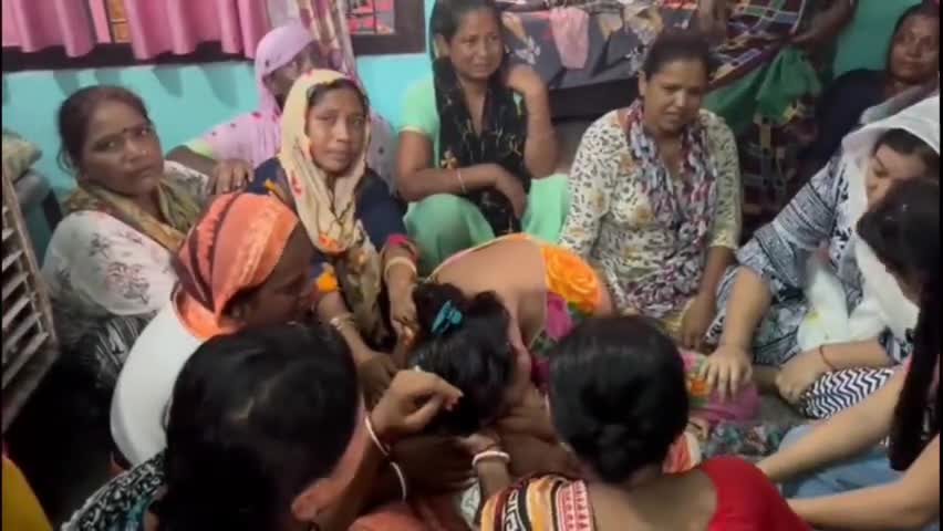 दिनेशपुर- ट्रैक्टर-ट्रॉली के चपेट में आने से 4 वर्षीय मासूम की मौत #accidents #deathnews