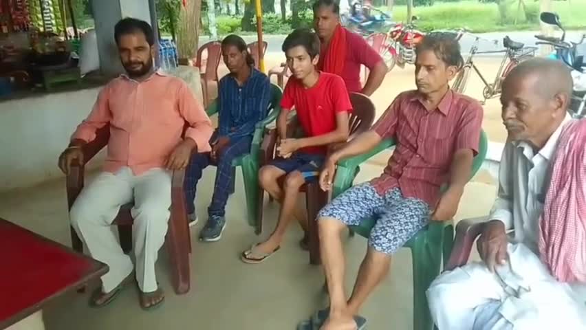 बौंसी: आज पीएम मोदी की मन की बात का कार्यक्रम बूथ संख्या 194 मैं सुनी गई, #Aditya Anuj