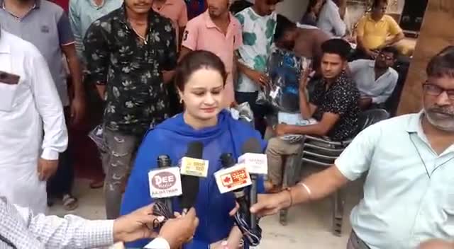 मीडिया को साक्षात्कार देते हुए। #media #coverage #social #event #rajasthan