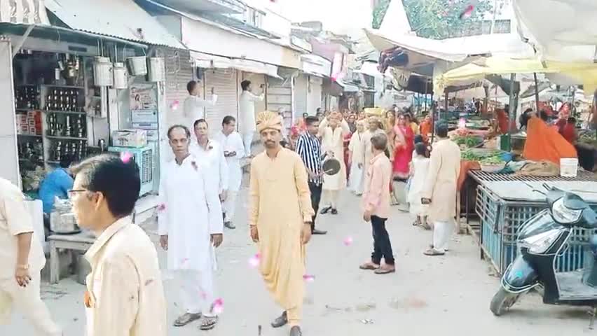 मेड़ता: #अध्यात्म योगी आनंद जी म सा की साधना भूमि मेड़ता में रविवार को महावीर स्वामी जन्म वाचन का कार्यक्रम हर्शोल्लास से मनाया