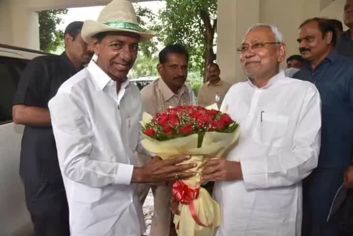 आज #तेलंगाना के #मुख्यमंत्री श्री #KCR जी का  #बिहार आगमन पर #हार्दिक_स्वागत व अभिनंदन।
#Bihar
