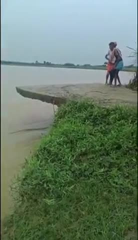 बिहार में बाढ़ की दिल दहलाने वाली तस्वीर

#biharflood #sitamarhi #gangta_news